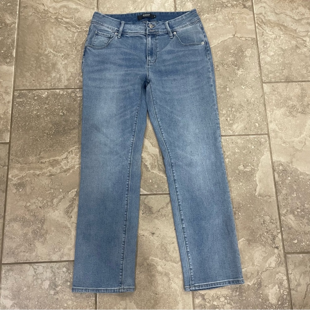 Hudson Women's Straight Icy Blue Button‎ Back Pocket H0524-01 jeans sz 10